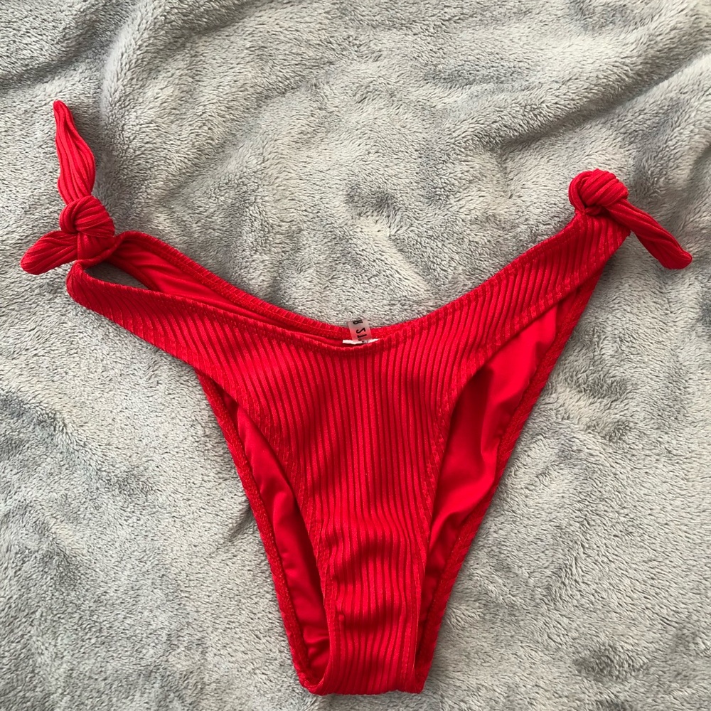 high leg bikini bottoms